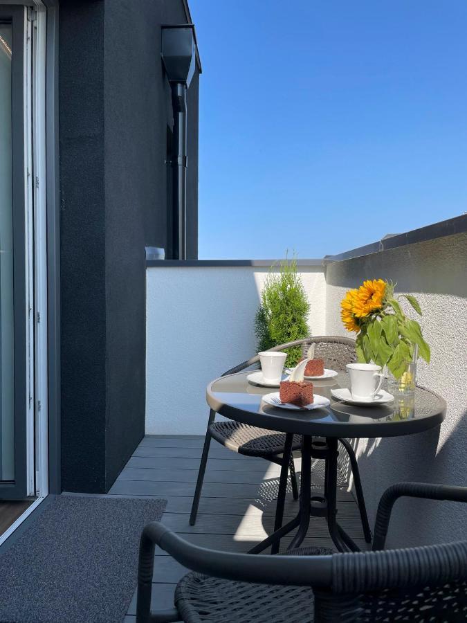 Apartamenty Morzeblizej โควอบเซก ภายนอก รูปภาพ